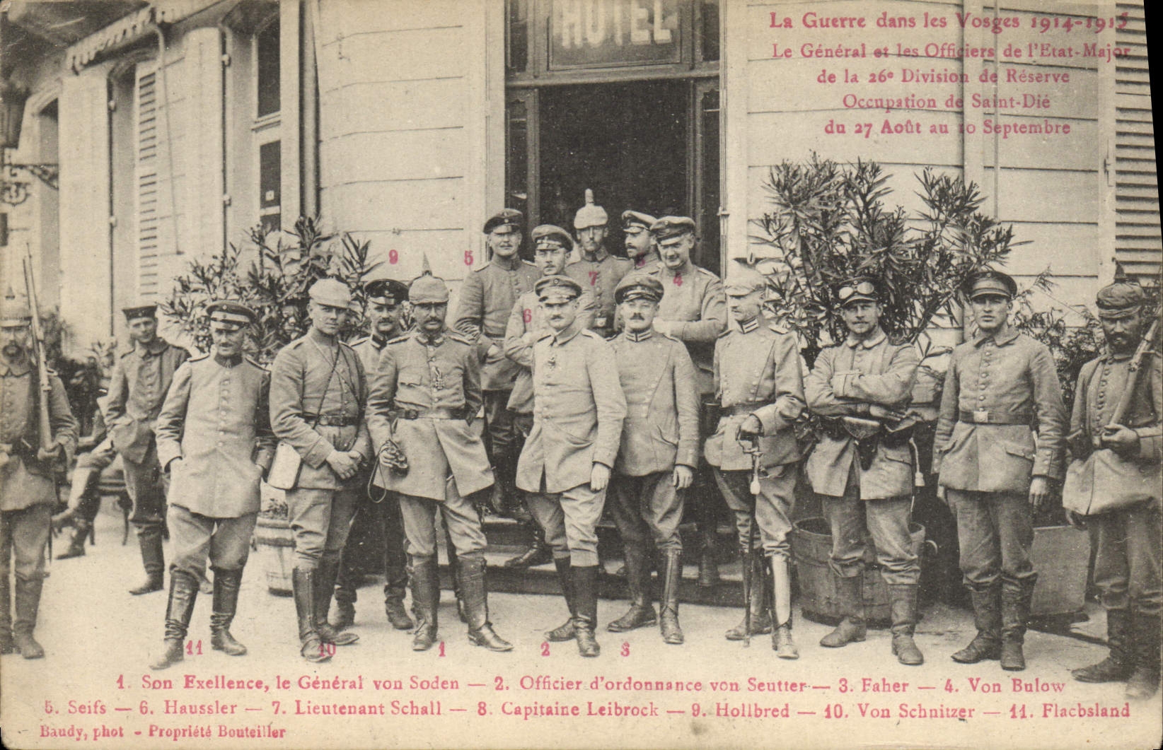 CPA Militaria La guerre dans les Vosges St Die