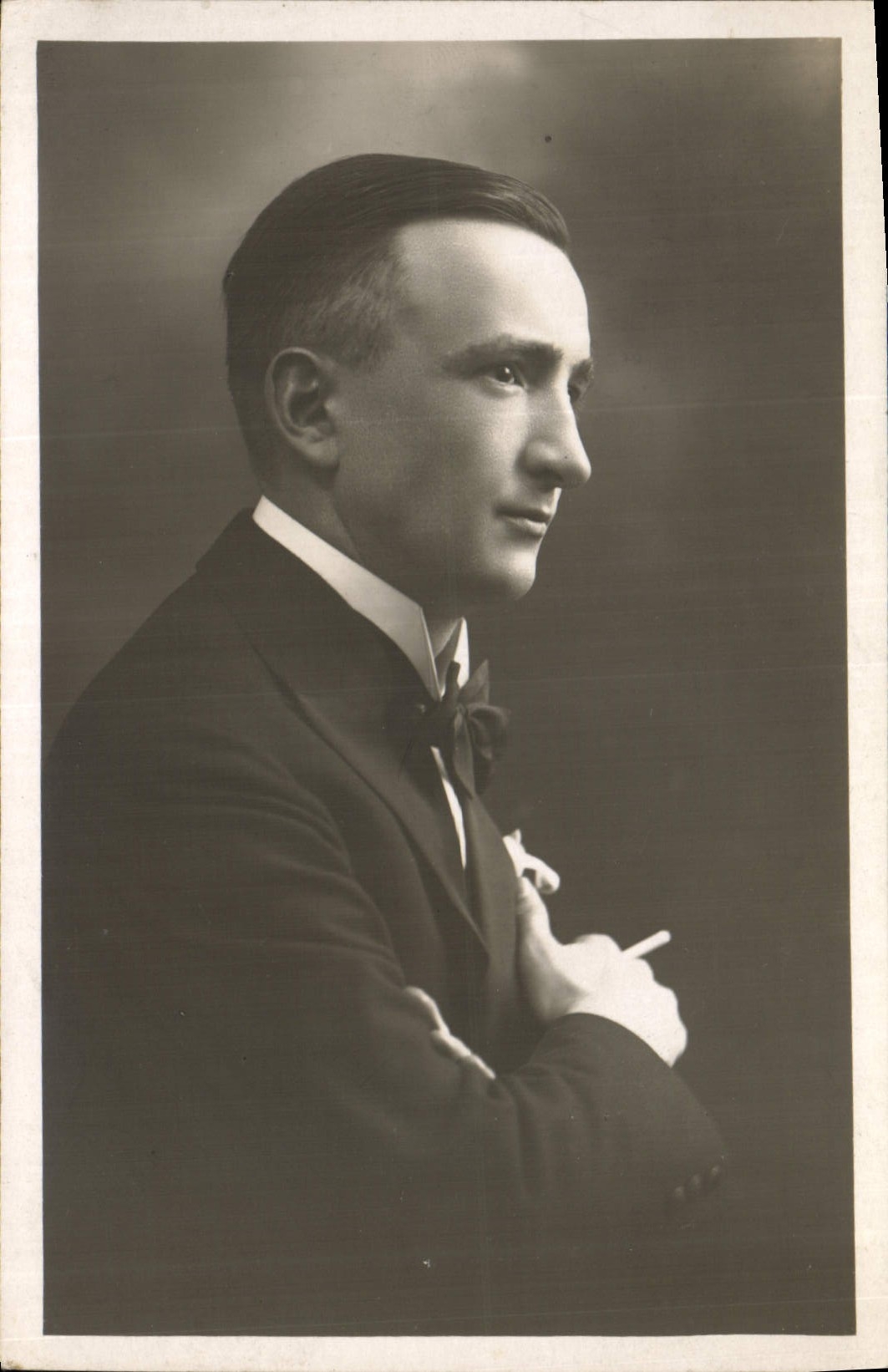 Vintage Postcard Nurnberg Artist