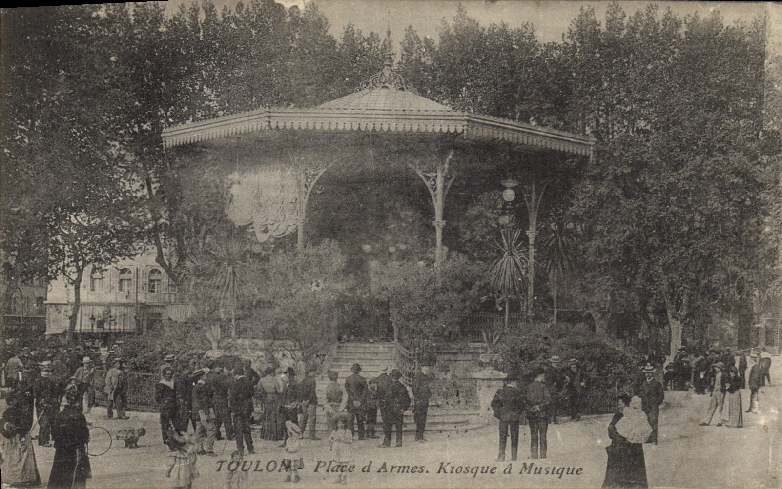 CPA Kiosque a musique Place D'armes Toulon 