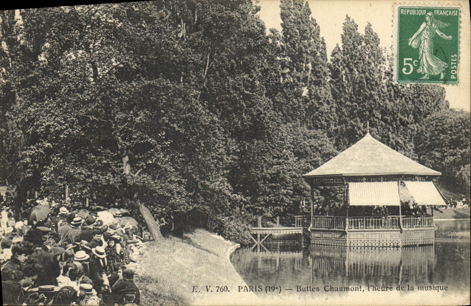 Vintage Postcard Kiosk Paris Chaumont Hillocks the hour of the music