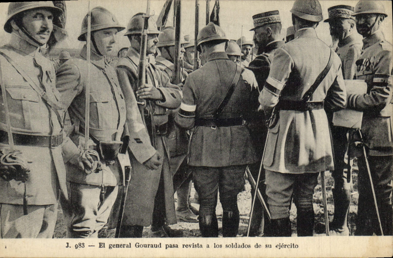 Vintage Postcard Militaria el general Gouraud