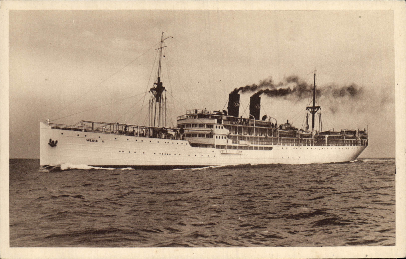 CPA Bateau Compagnie de Navigation Paquet Marseille Paquebot Medie II