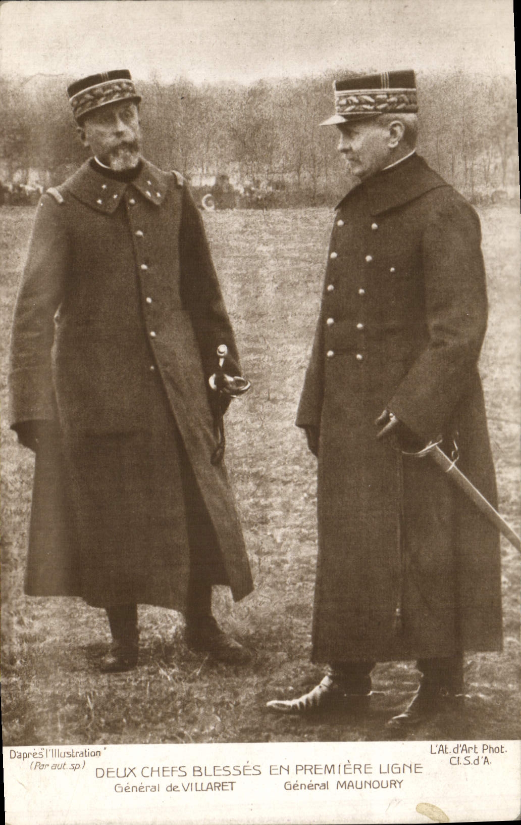 CPA Militaria Deux chefs blesses en premiere ligne General de Villaret General Maunoury 