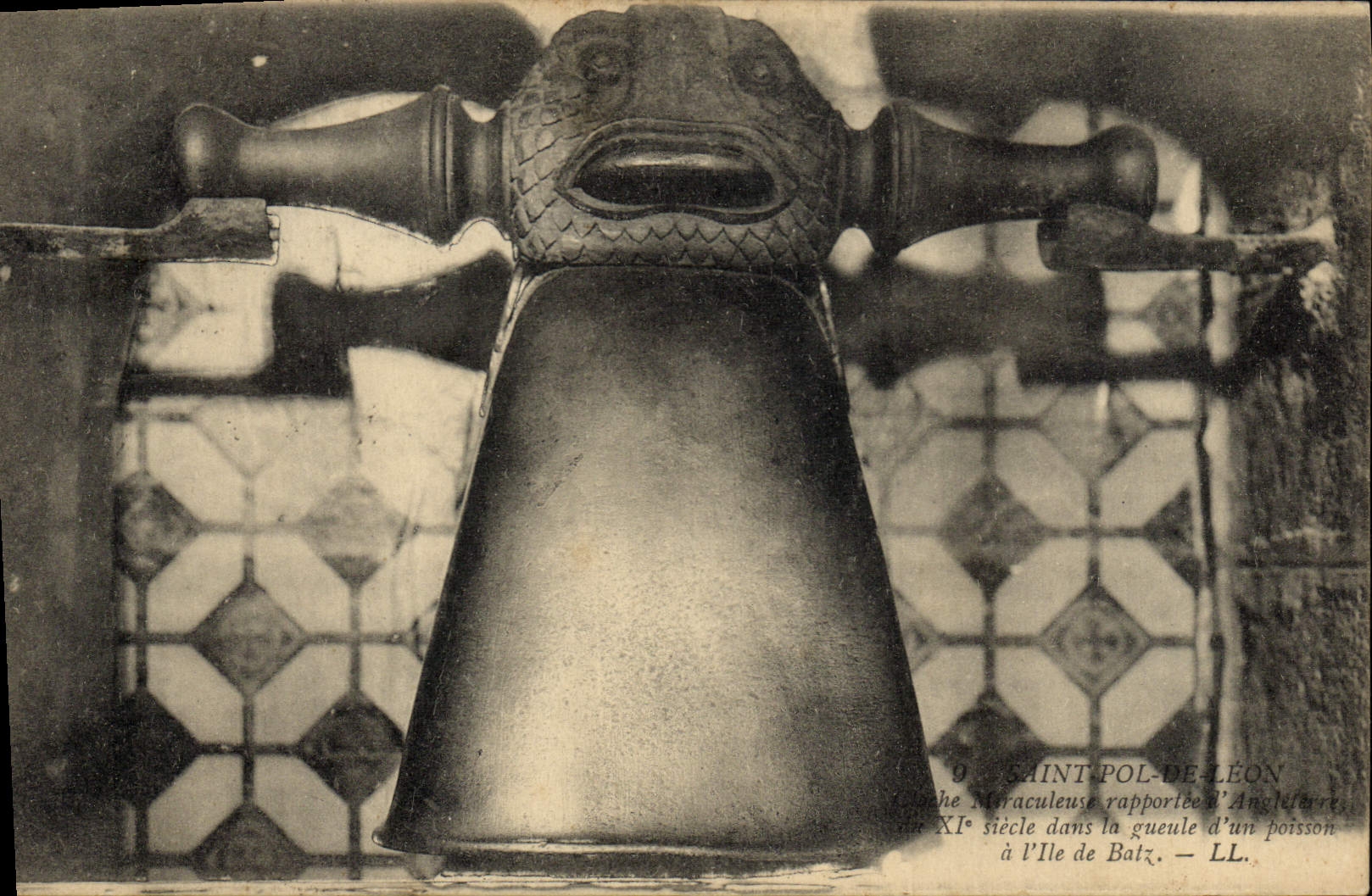 CPA Cloche Saint Pol de Leon Ile de Batz 