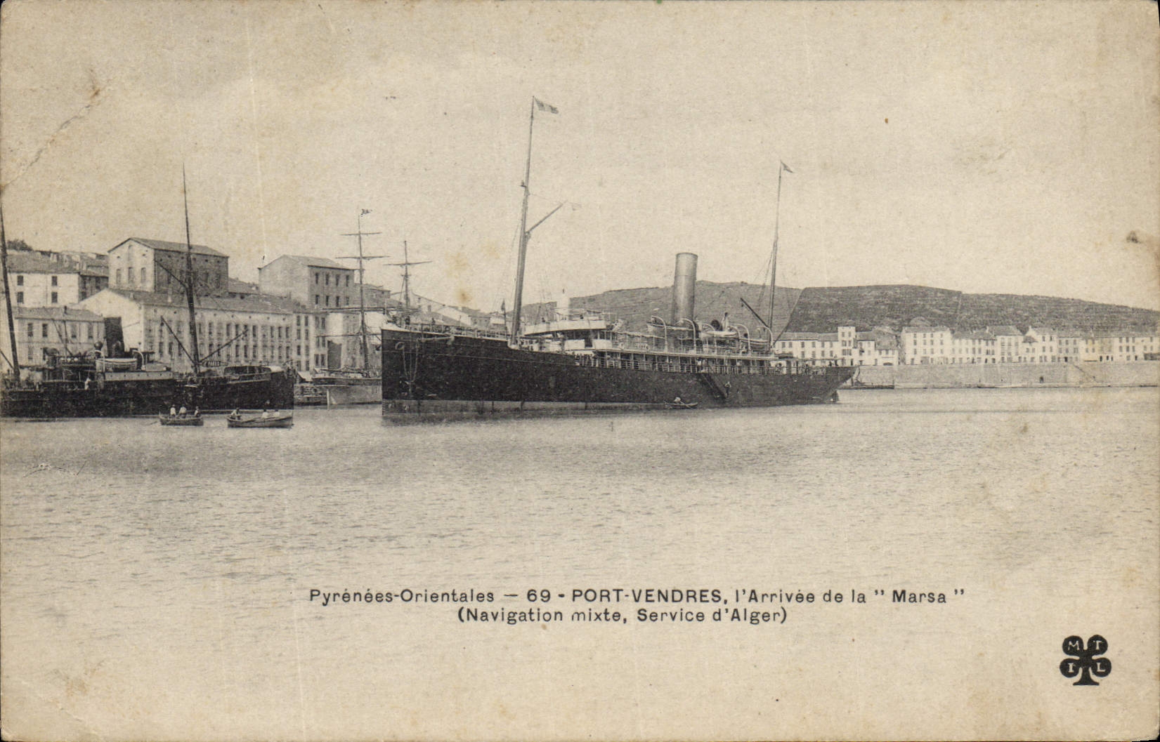 CPA Bateau Port Vendres L'arrivee de la Marsa Service d'Alger Navigation mixte
