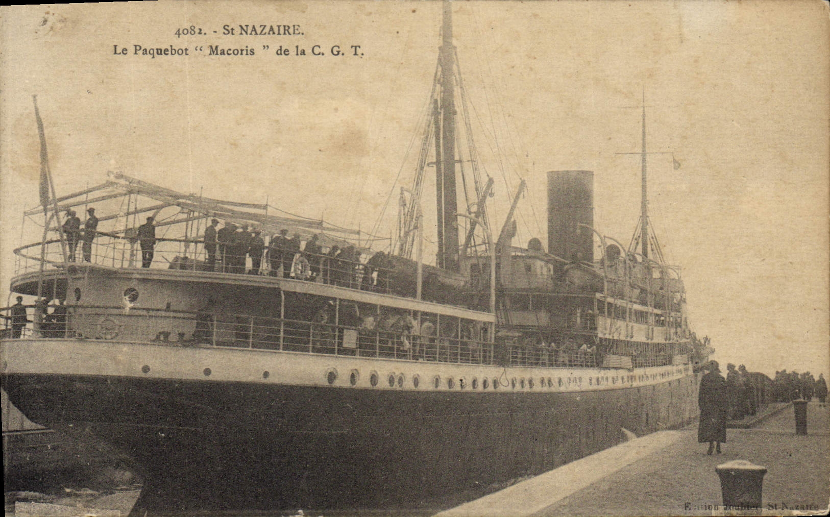 CPA Bateau St Nazaire Le Paquebot Macoris de la CGT