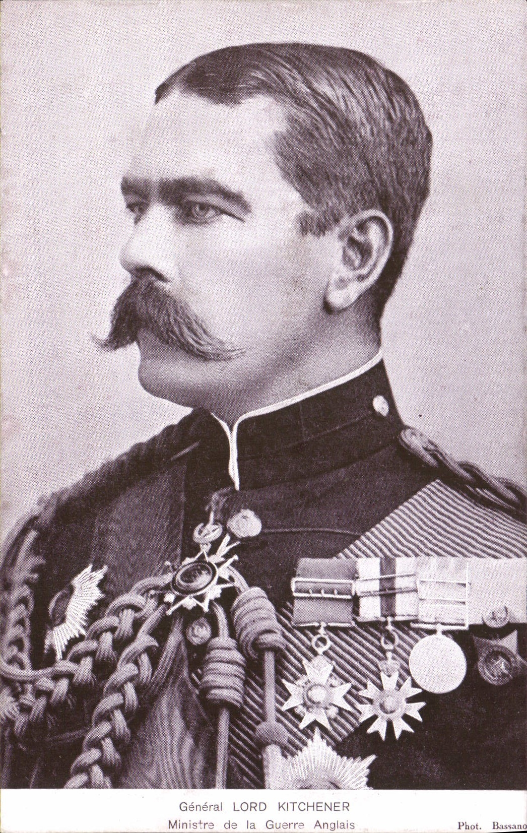 Postal Militaria General Lord Kitchener Ministro de Guerra Inglés