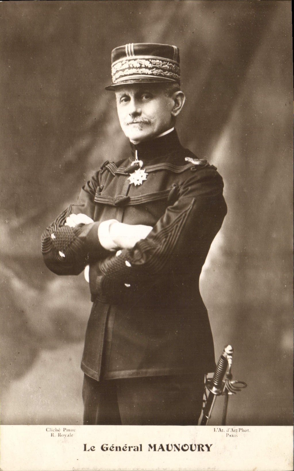 CPA Militaria Le General Maunoury 