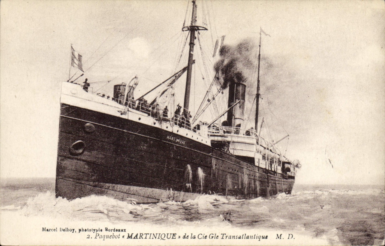 CPA Bateau Paquebot Martinique de la Cie Gle Transatlantique