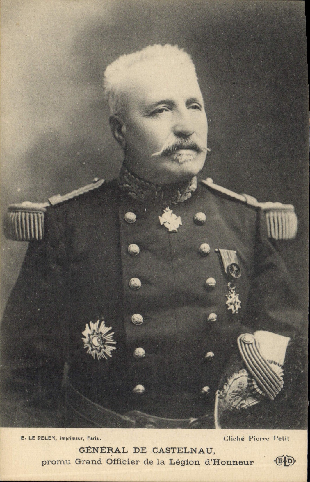 CPA Militaria General de Castelnau promu Grand Officier de la Legion d'honneur