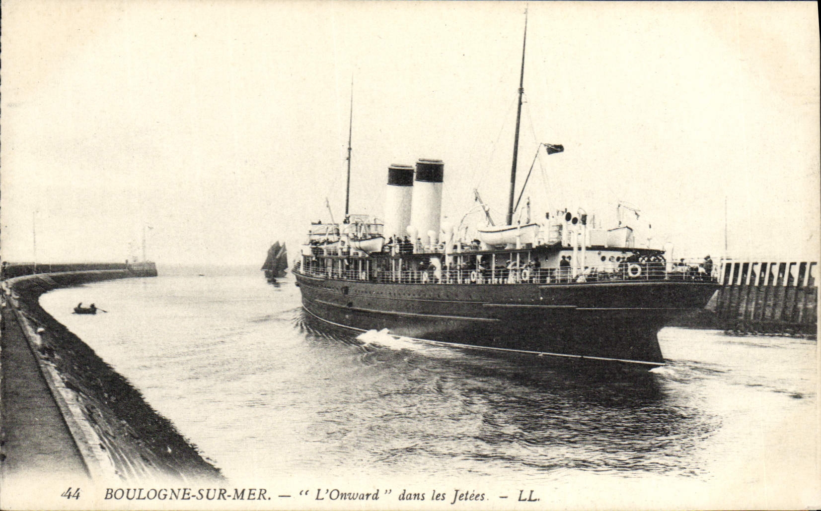Vintage Postcard Boat Boulogne Steamer on Sea Onward in the piers