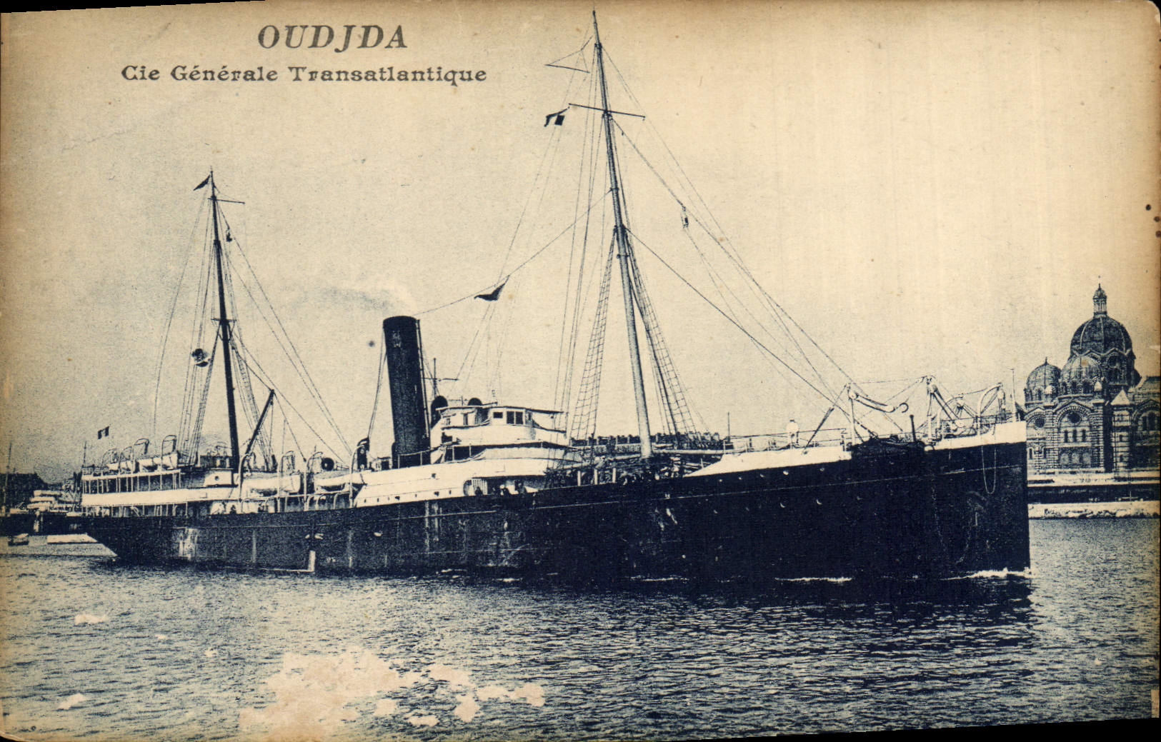 CPA Bateau Paquebot Oudjda Cie Generale Transatlantique