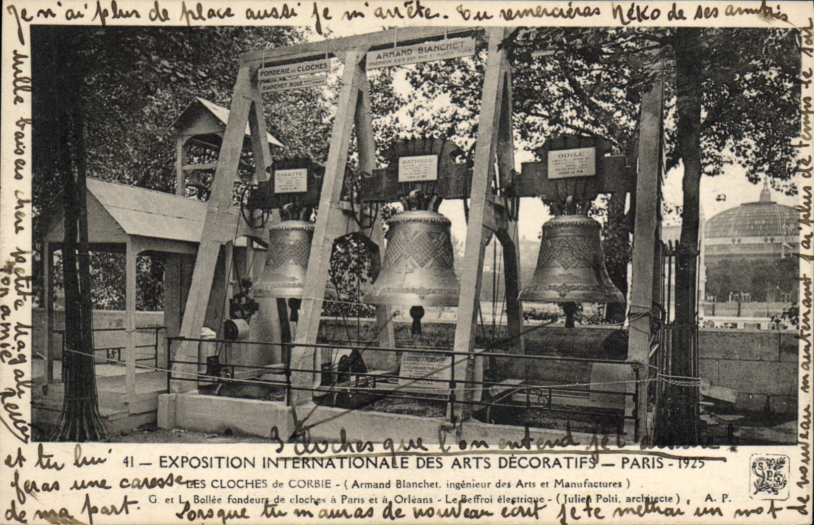 CPA Cloche Exposition internationale des Arts Decoratifs Paris Les cloches de Corbie 