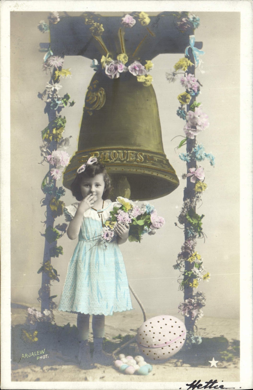 CPA Cloche Paques Enfant 