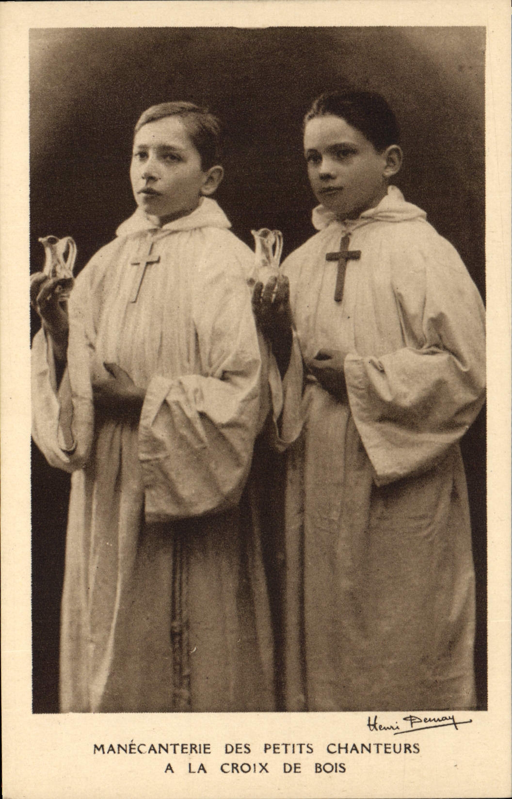 CPA Manecanterie des petits Chanteurs a la Croix de Bois Rue des Rigoles Paris 20eme