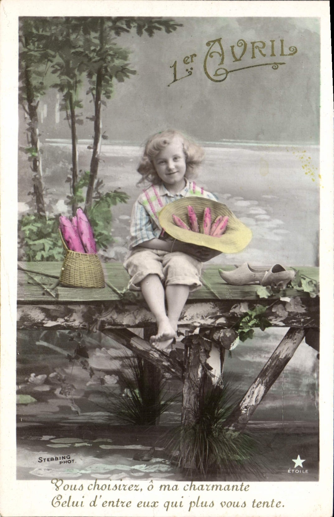 CPA Fantaisie Paques Poisson Enfant 1er Avril 