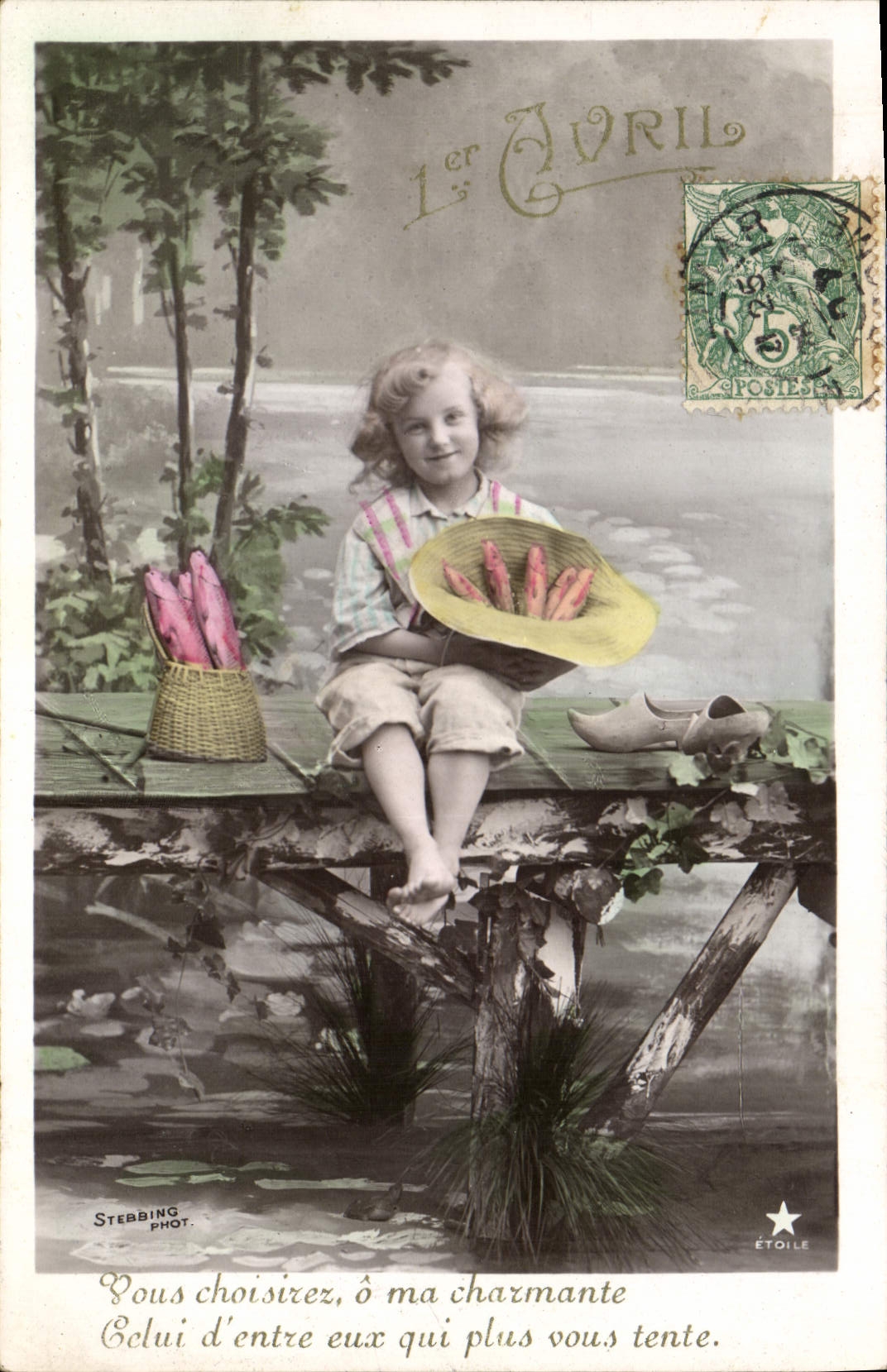CPA Fantaisie Paques Poisson Enfant 1er Avril 