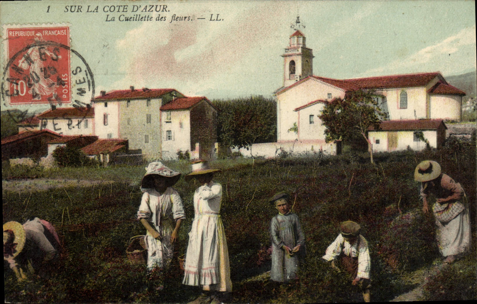 Vintage Postcard Cueillette of the flowers Dimensions Azure