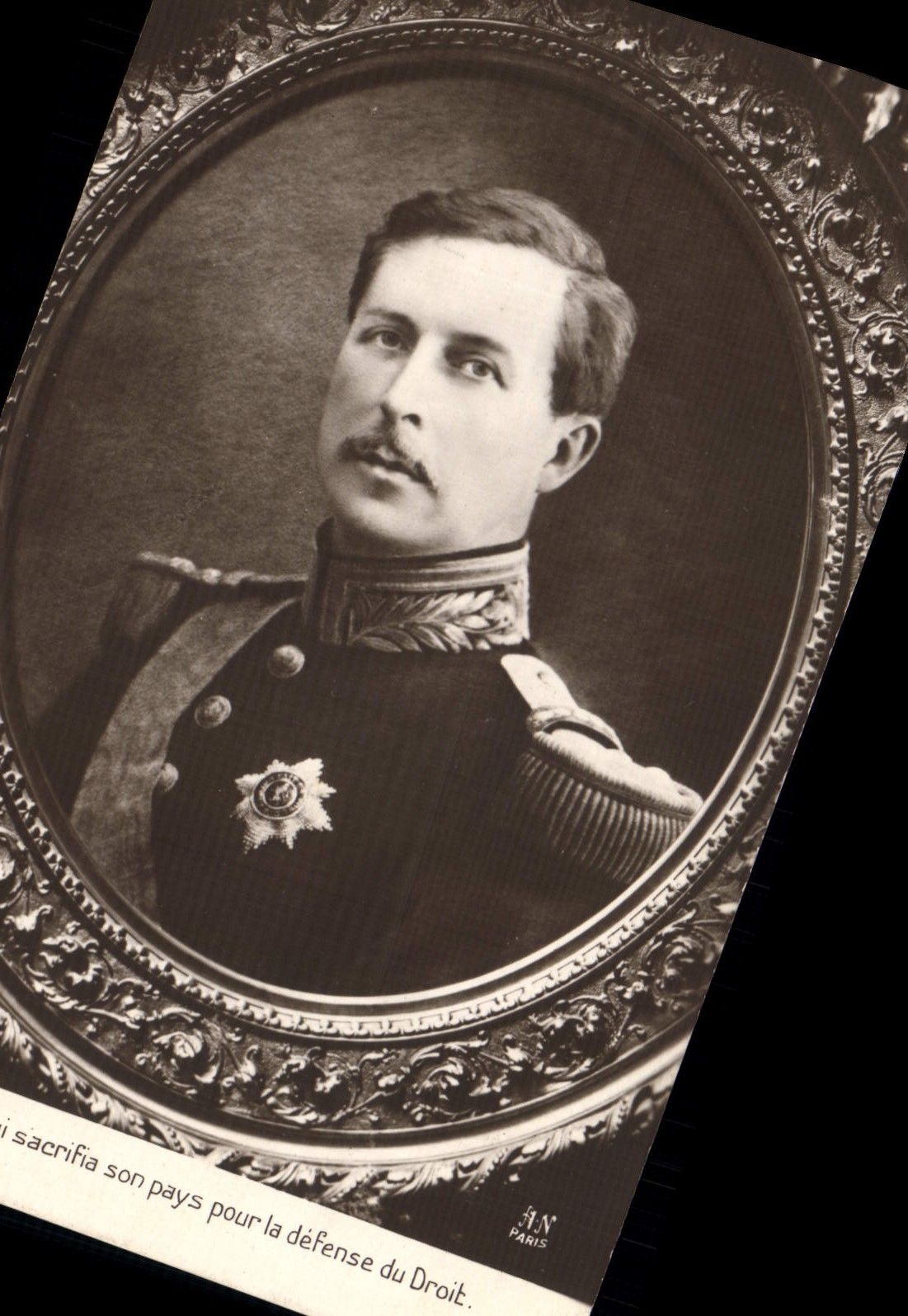 CPA Militaria Albert 1er 