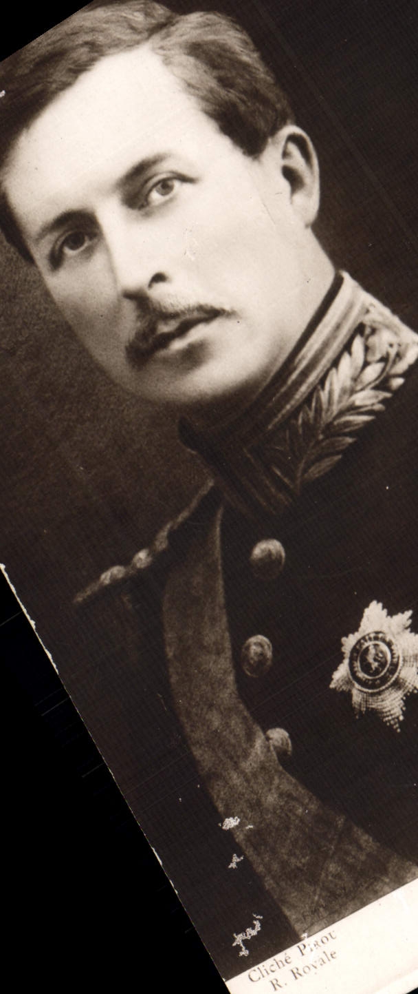 Vintage Postcard Militaria SM king Albert