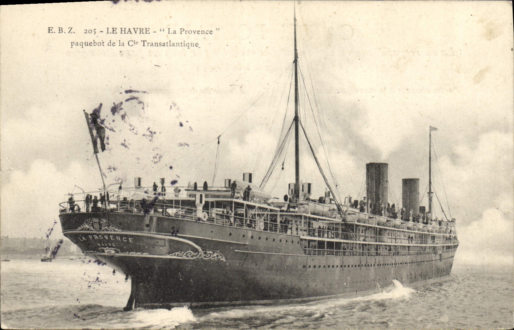 CPA Bateau Paquebot Le Havre La Provence paquebot de la Cie Transatlantique
