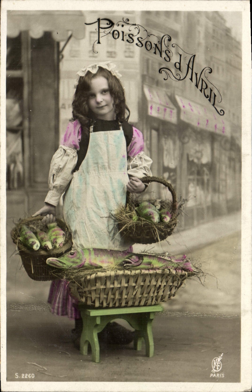 CPA Fantaisie Paques Poisson Enfant 