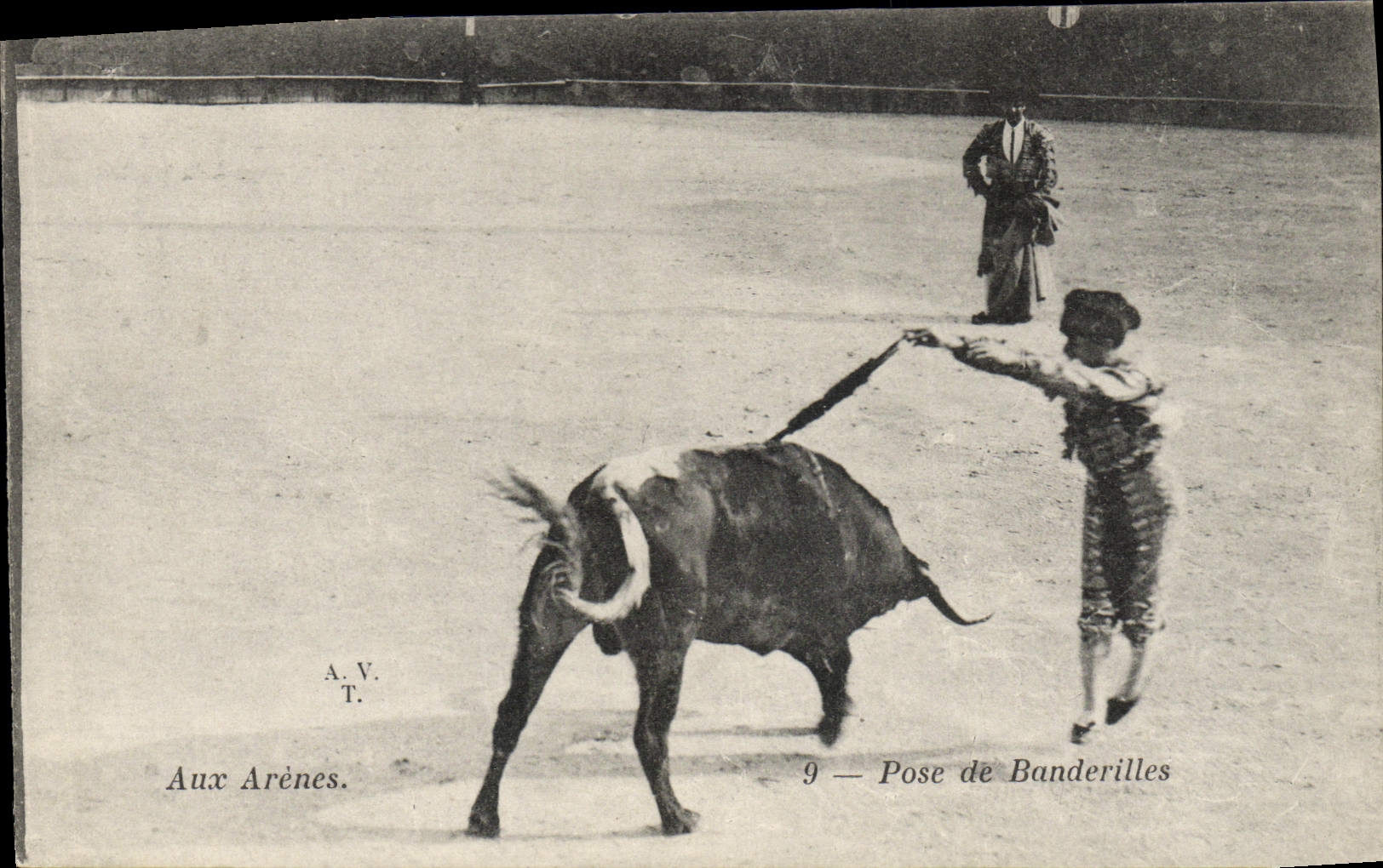 CPA Corrida Taureau Pose de banderilles