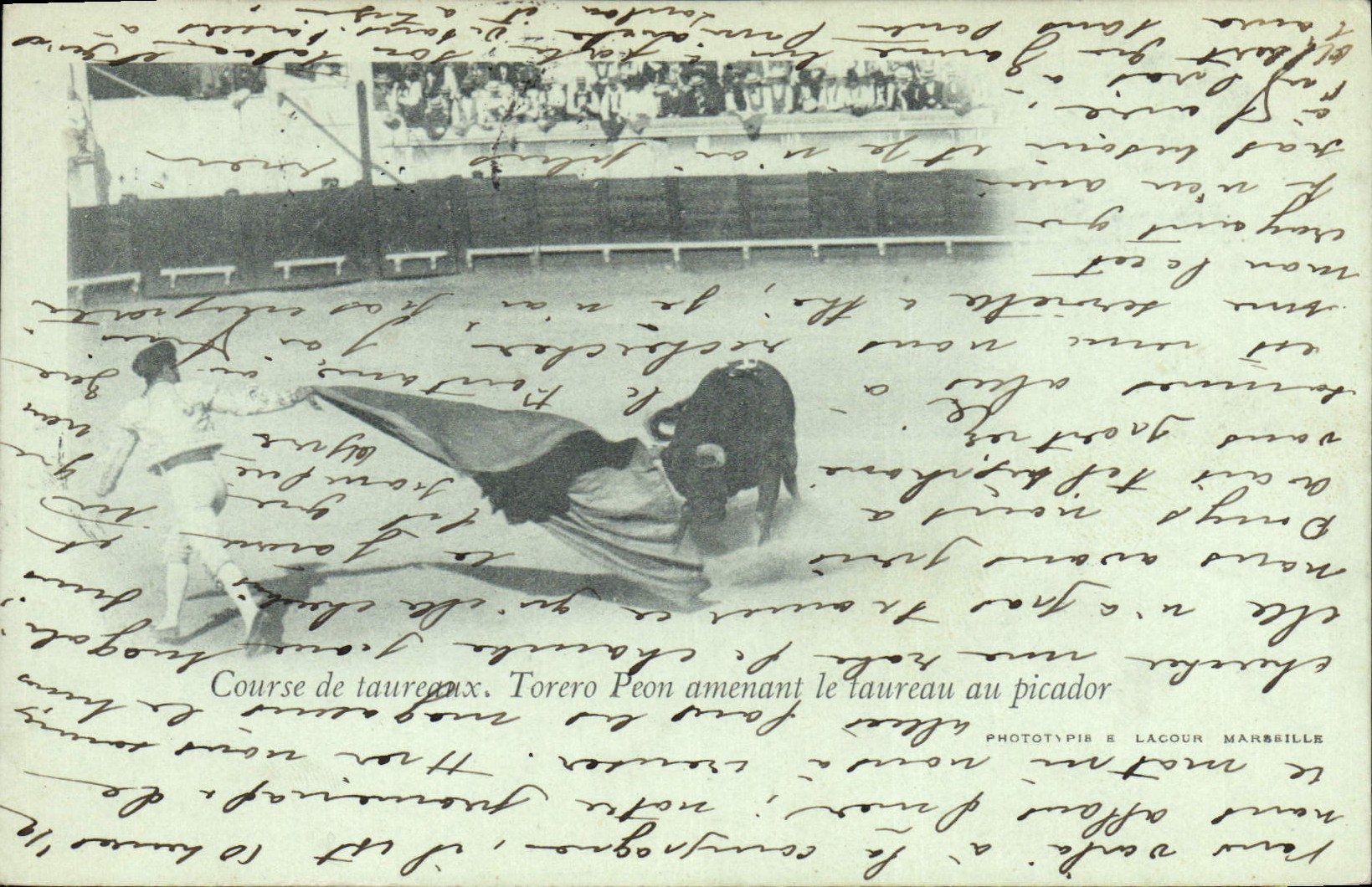 CPA Corrida Taureau Course de taureaux Torero Peon amenant le taureau au picador 