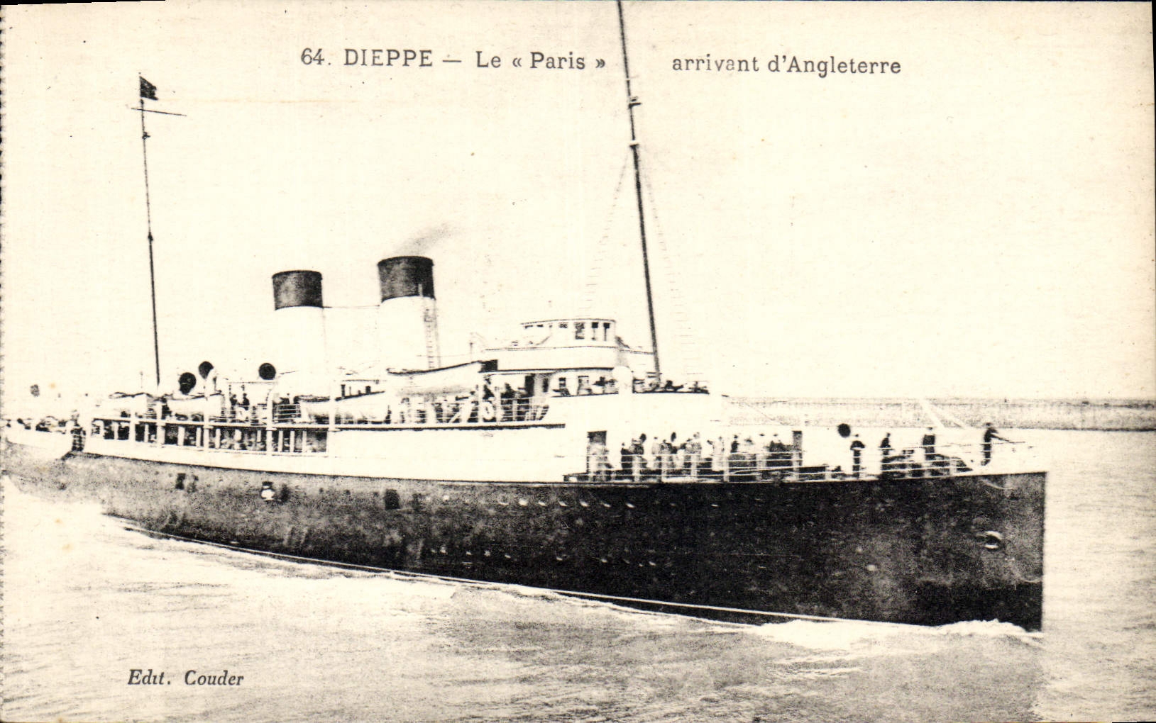 CPA Bateau Paquebot Dieppe Le Paris arrivant d'Angleterre