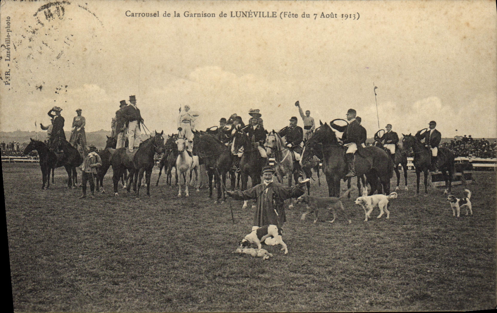 Postal Caza Perro Perros Carrusel de la guarnición de Luneville Fiesta el próximo 7 de agosto de 1913 Caza CUMBRE