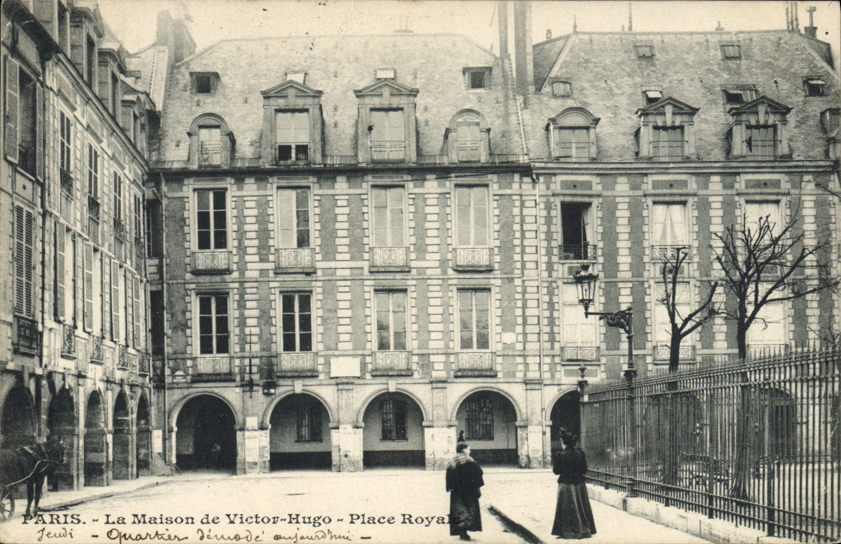 CPA Victor Hugo Paris La maison Place Royale 