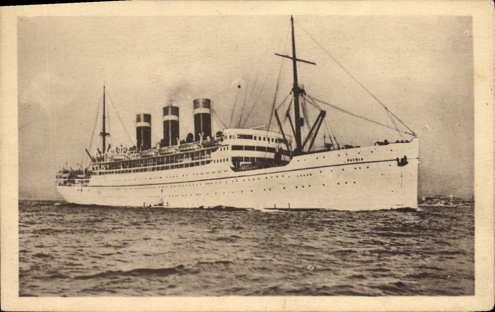 CPA Bateau Paquebot Cie Cyp Fabre SS Patria