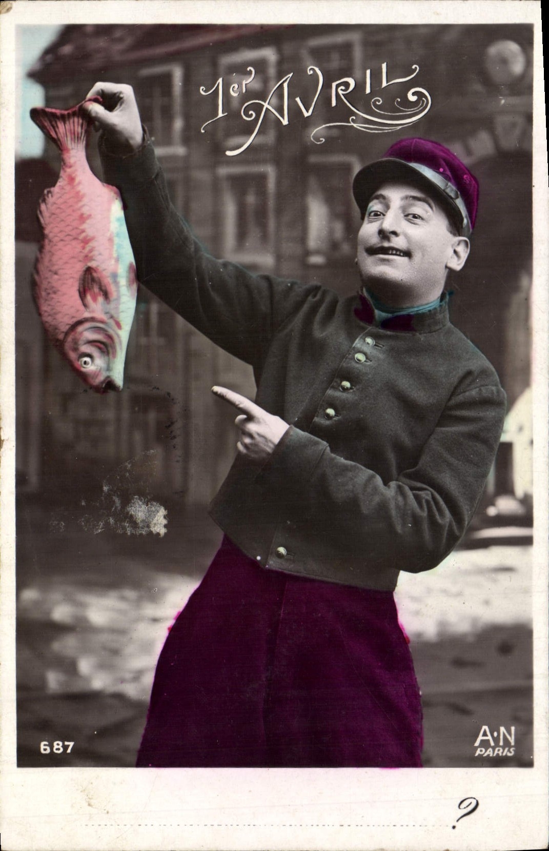 CPA Fantaisie Paques Poisson Homme 