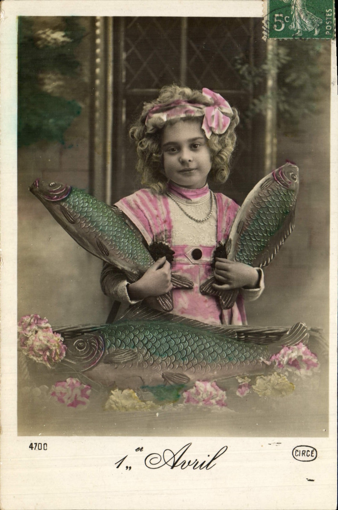 CPA Fantaisie Paques Poisson Enfant 