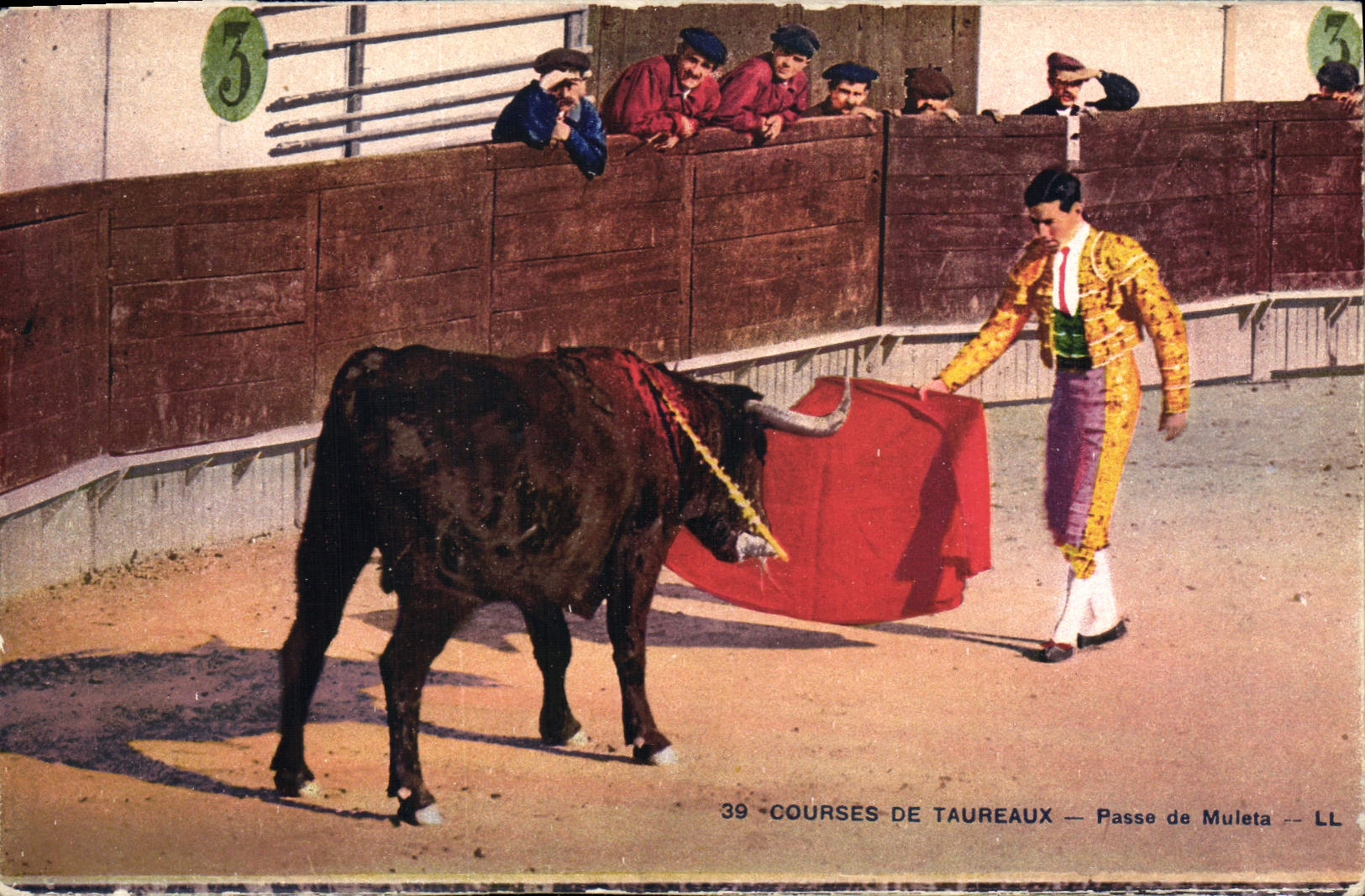 CPA Corrida Course de taureaux Passe de Muleta 