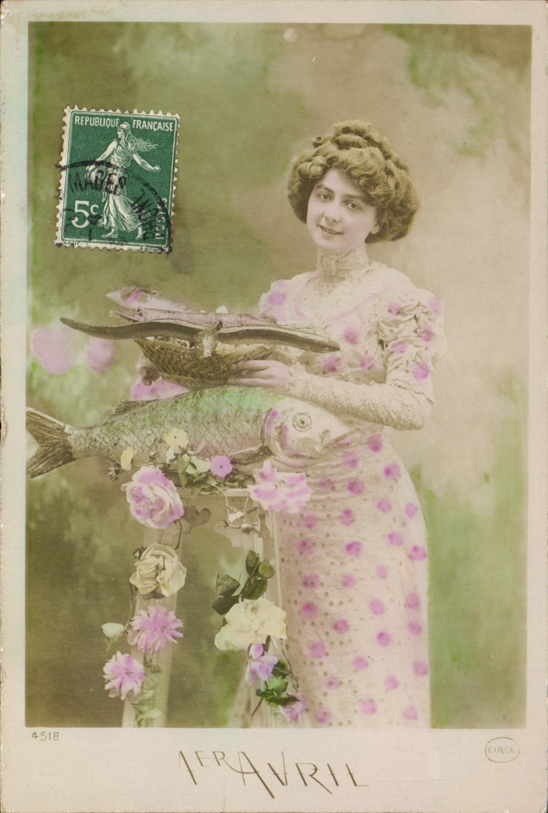 CPA Fantaisie Poisson 1er Avril Femme 