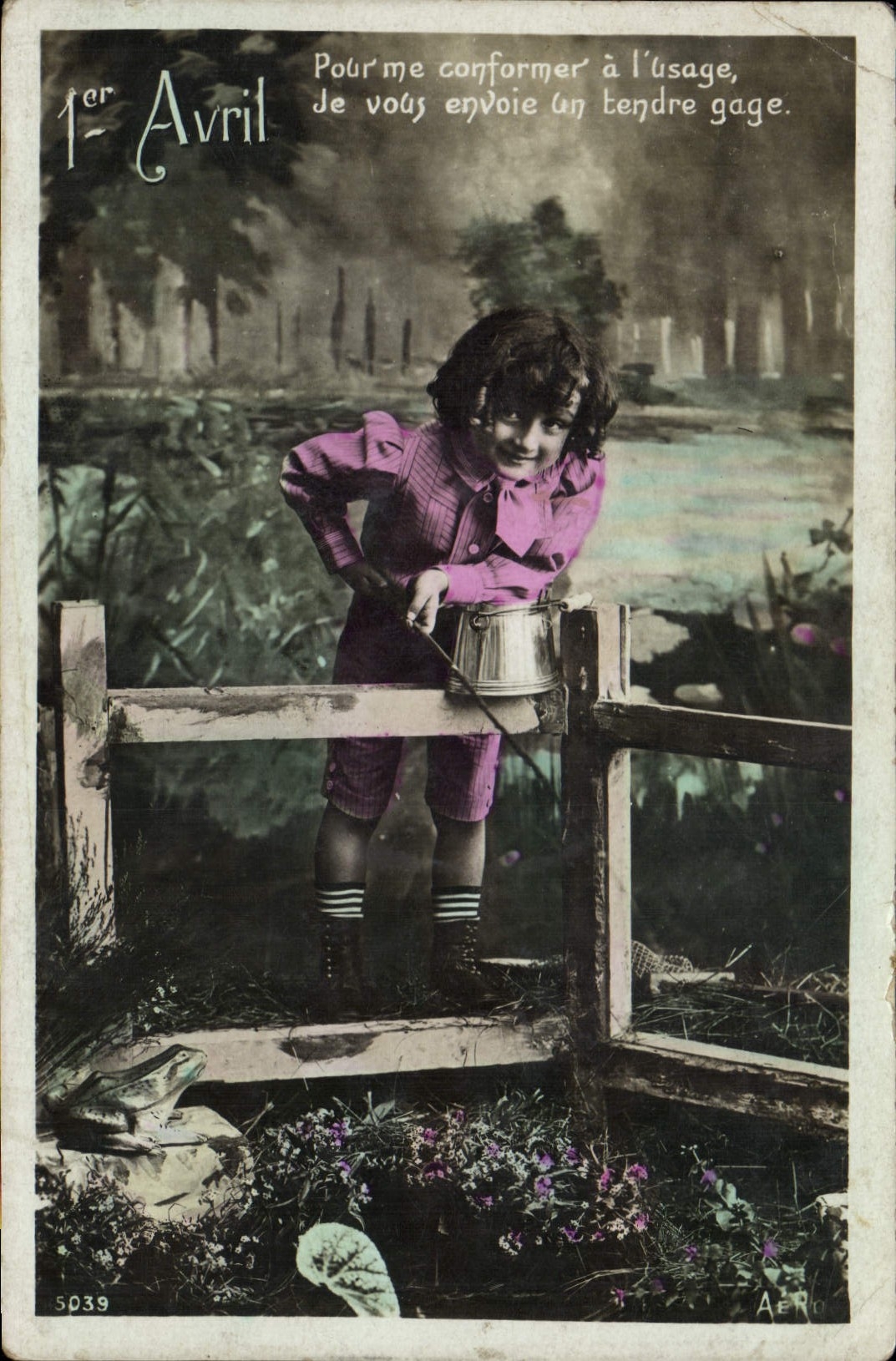 CPA Fantaisie Poisson 1er Avril Enfant Grenouille