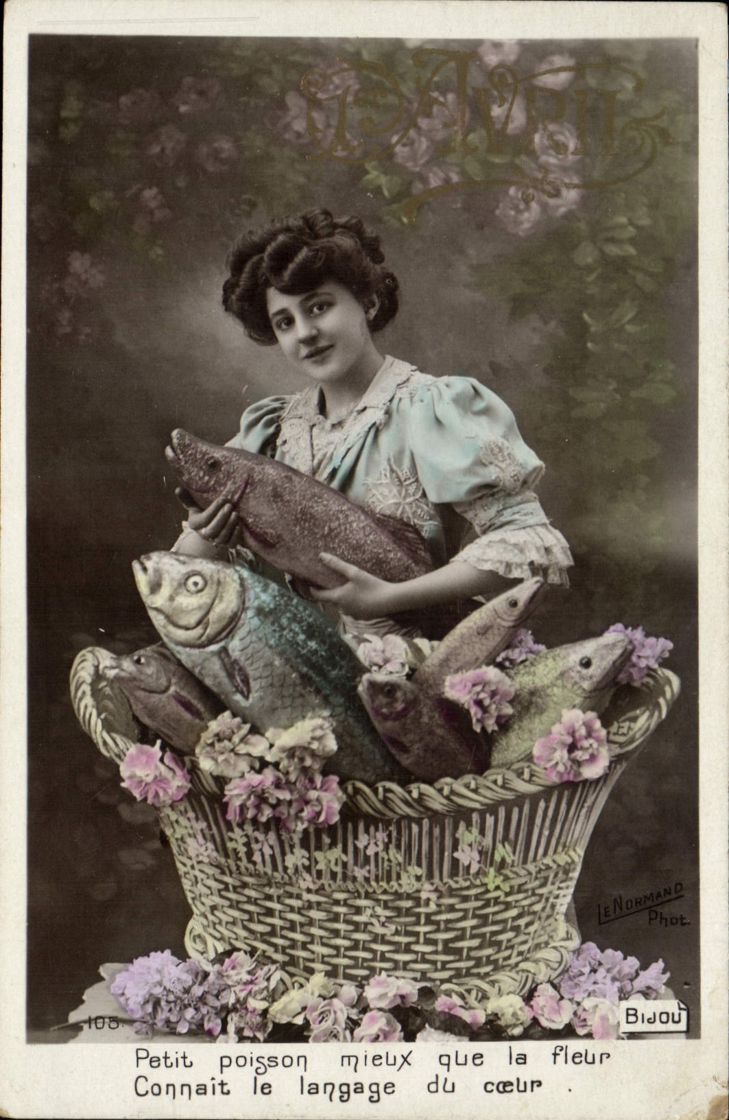 CPA Fantaisie Poisson 1er Avril Femme 