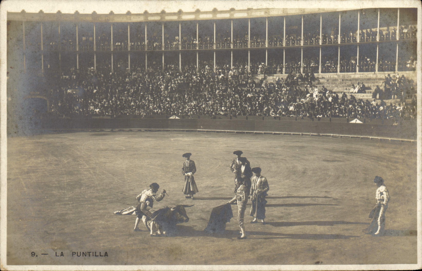 CPA Corrida Course de taureaux La puntilla