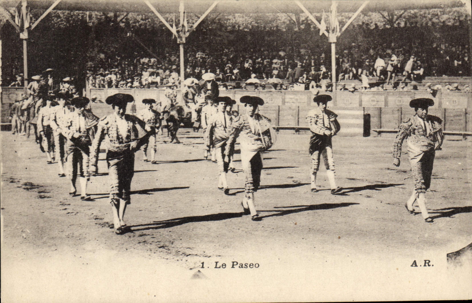 CPA Corrida Course de taureaux Le paseo
