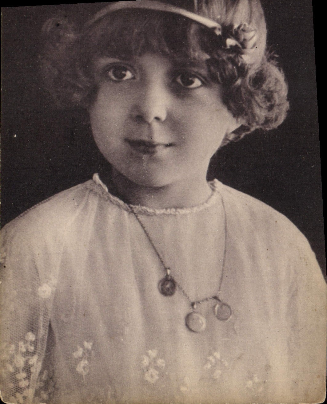 Modern Postcard Cinema Regine Dumien