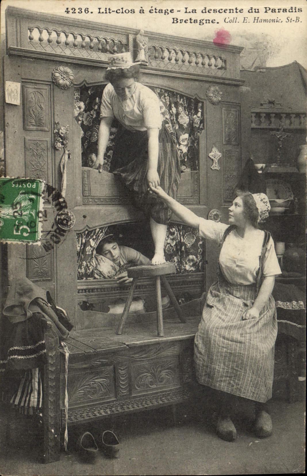 Vintage Postcard Folklore Closed Beds descent of the Paradise