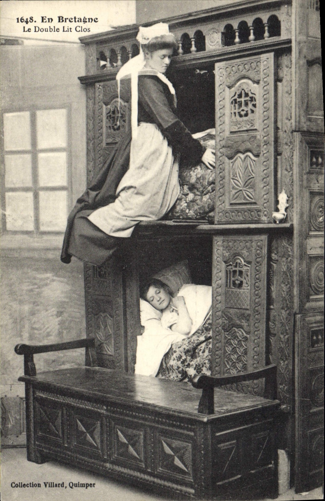 CPA Folklore Lits Clos Le double lit clos 