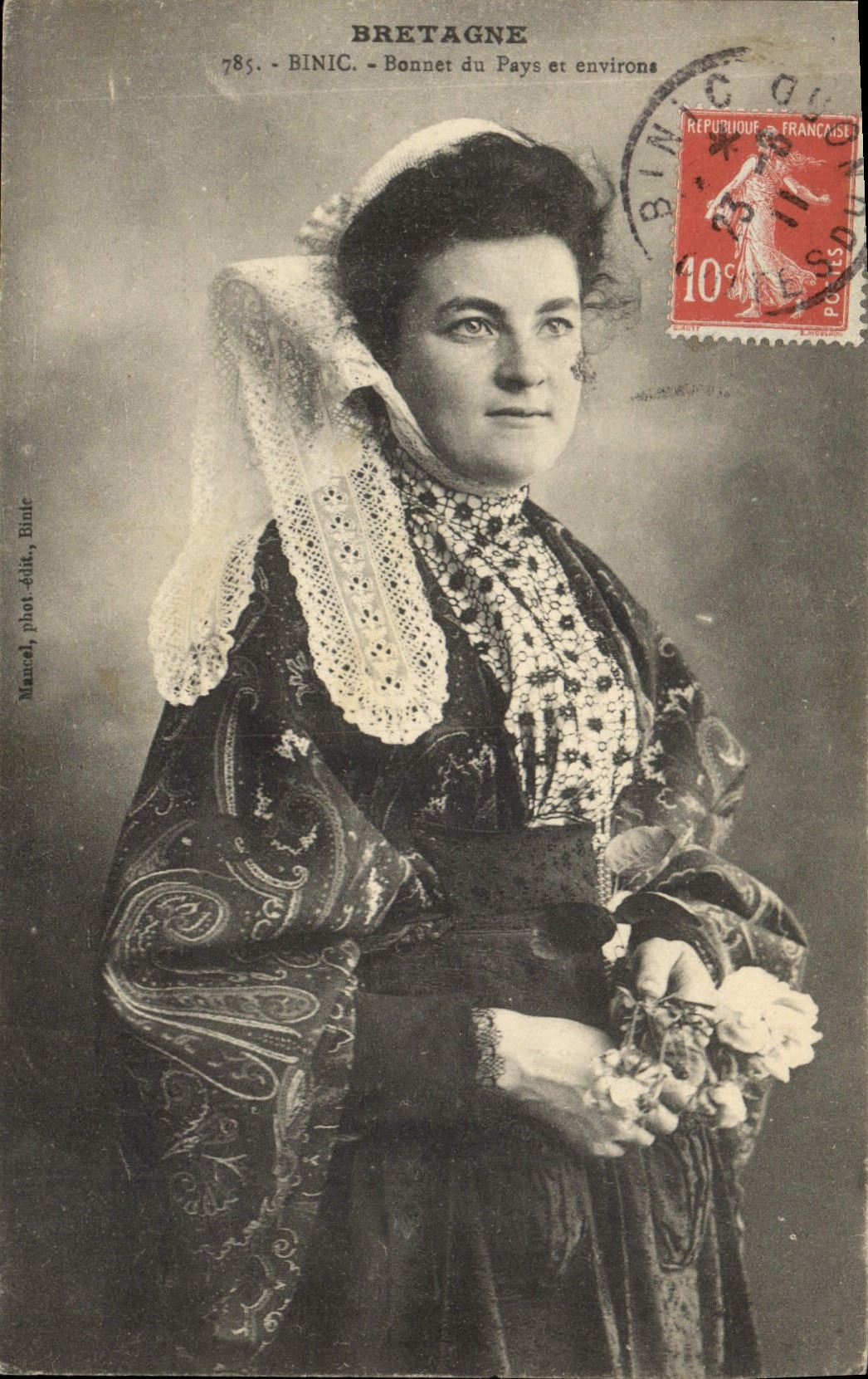 CPA Folklore Binic Bonnet du Pays et environs