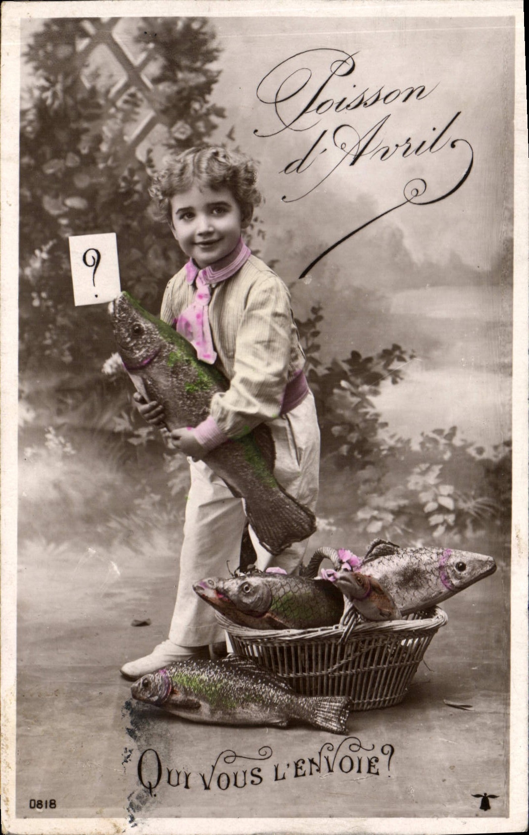 CPA Fantaisie Paques Poisson Enfant 