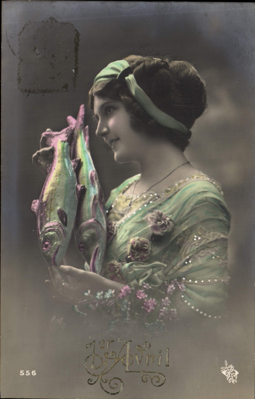 CPA Fantaisie Paques Poisson Femme 