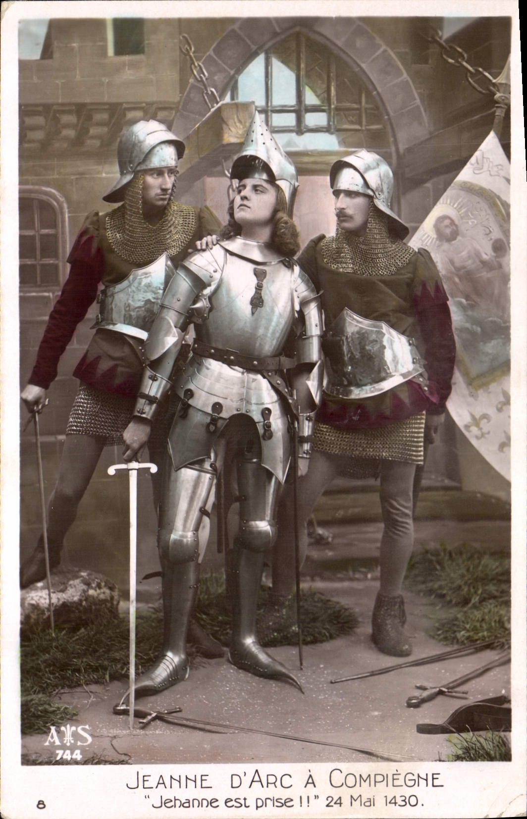 CPA Jeanne d'Arc a Compiegne 