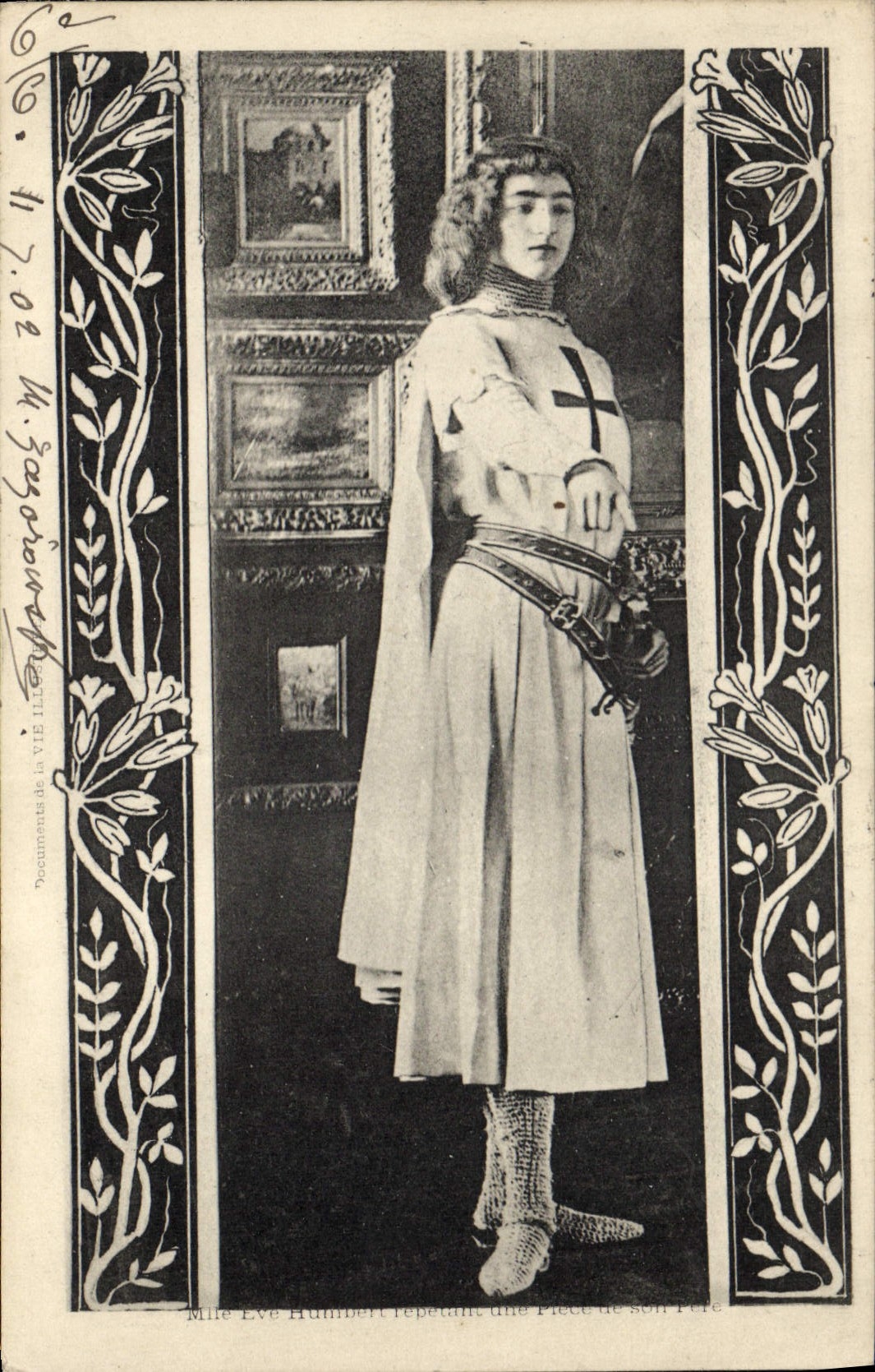 CPA Jeanne d'Arc Eve Humbert repetant une piece de son pere TOP