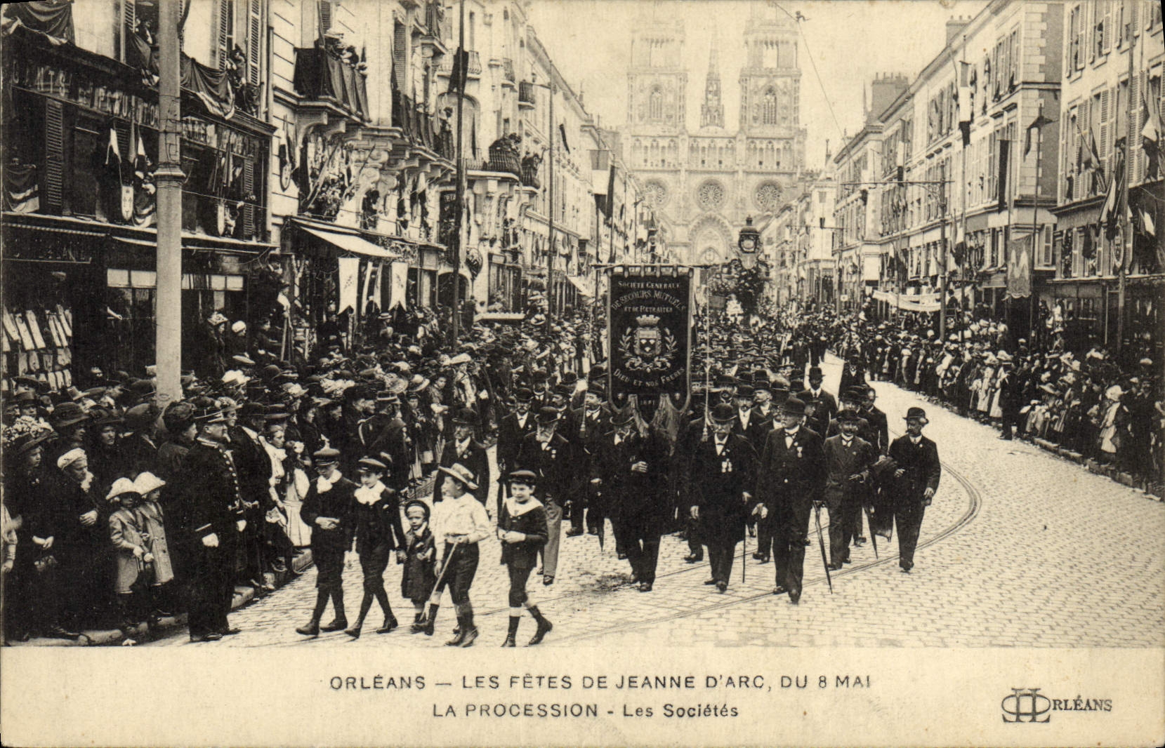CPA Orleans Les Fetes de Jeanne d'Arc du 8 Mai La procession Les societes