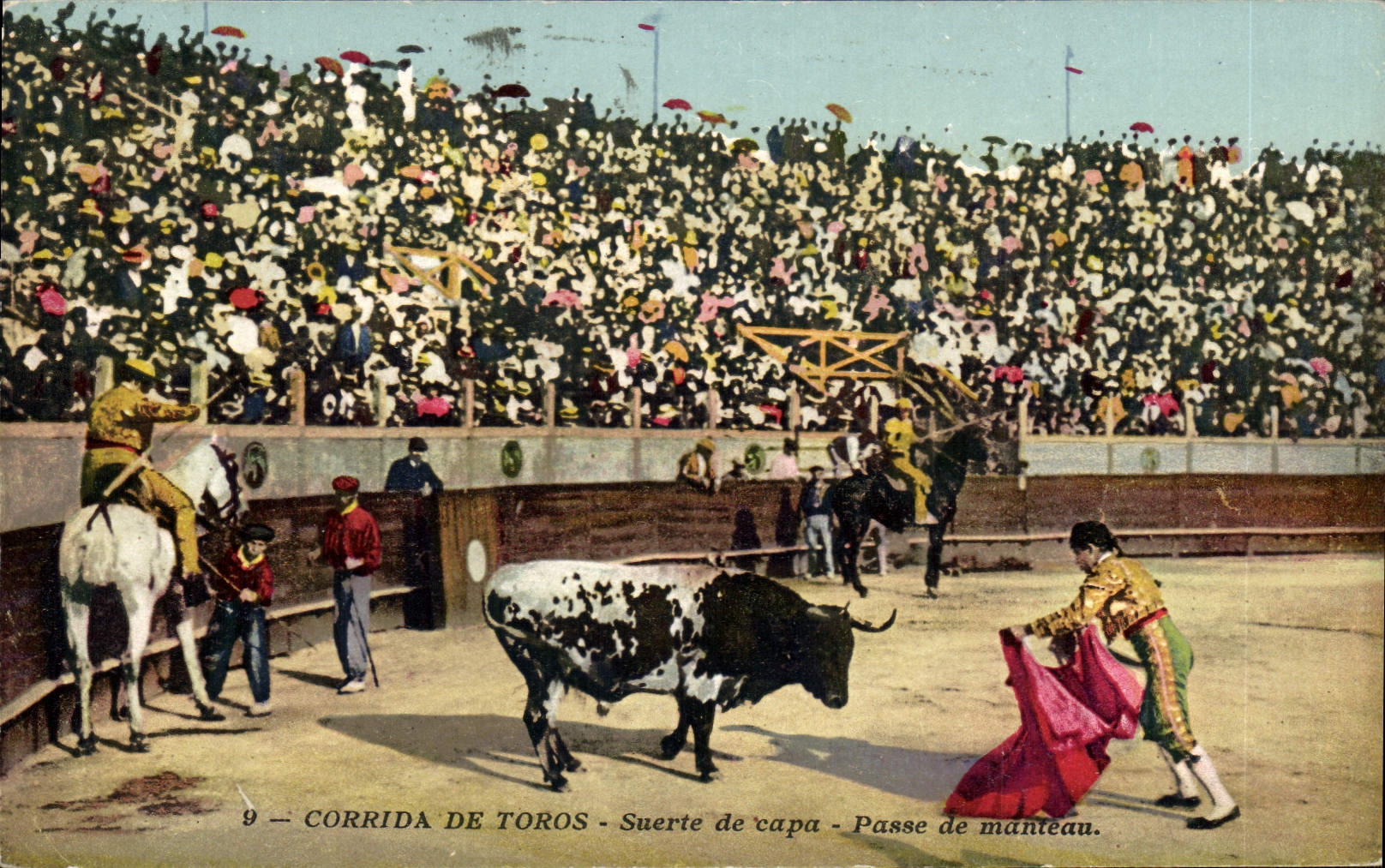 CPA Corrida Course de taureaux Suerte de capa